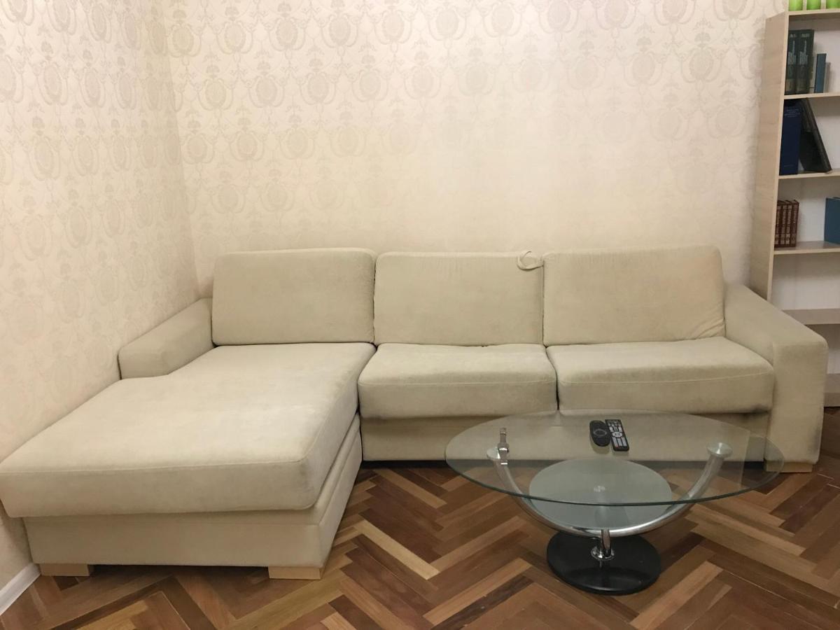 Sunny Apartment Overlooking The Royal Village Kiev Exterior foto